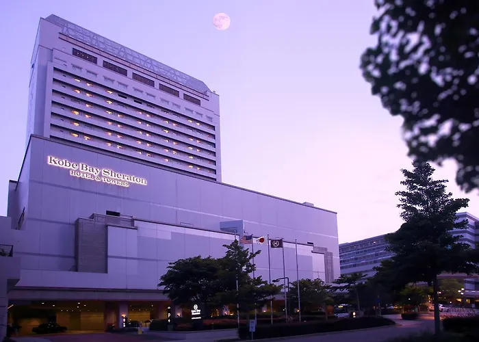 Hotel with pool: Kobe Bay Sheraton Hotel & Towers